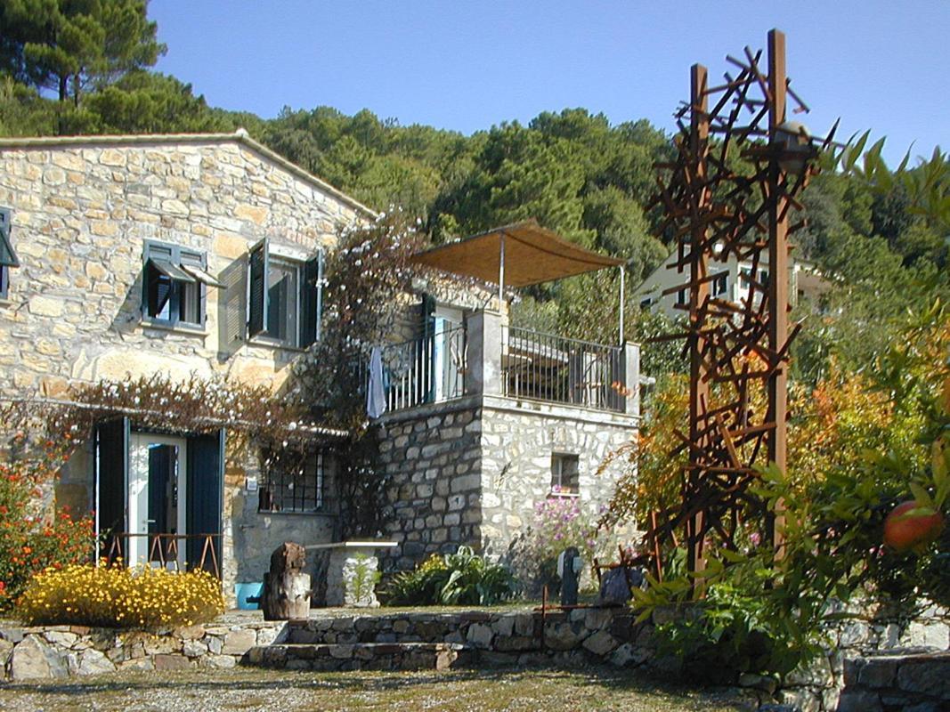 Cottage La Torre Del Pittore โบนัสโซลา ภายนอก รูปภาพ
