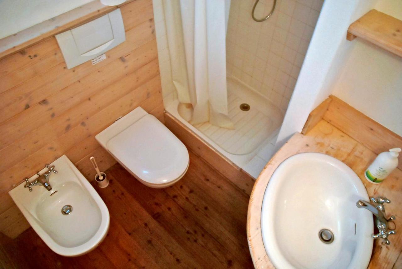 Cottage La Torre Del Pittore โบนัสโซลา ภายนอก รูปภาพ